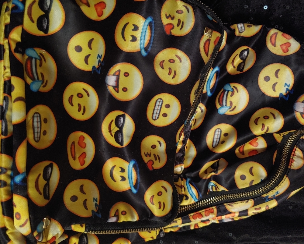MMS brand emoji back pack